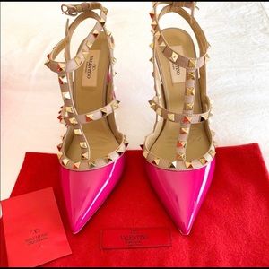 Valentino Garavani Rockstud Pink Studded Heels